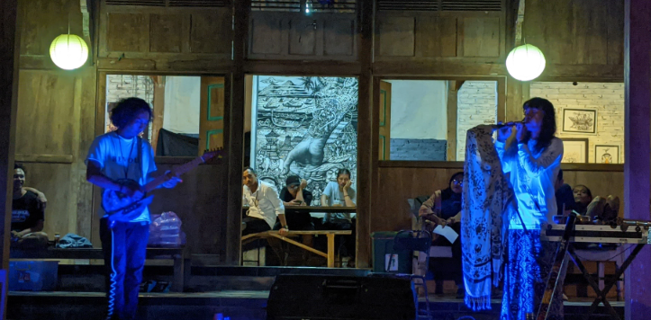 Pameran Bertiga ” KEMARUK “