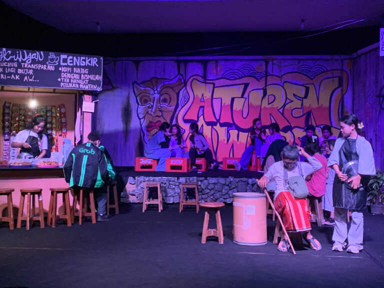 Adaptasi Titik Atau Koma Drama Musikal HipDut Teater Pace